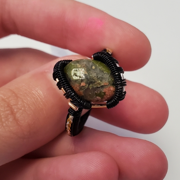 "Dragons Egg" Unakite Handmade Wire Wrap Ring - Picture 5 of 8